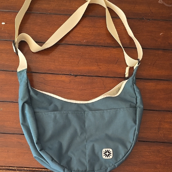 Blue and Tan Shoulder Bag - Picture 1 of 5